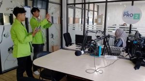 Kegiatan Magang Mahasiswa Politeknik di Radio Republik Indonesia